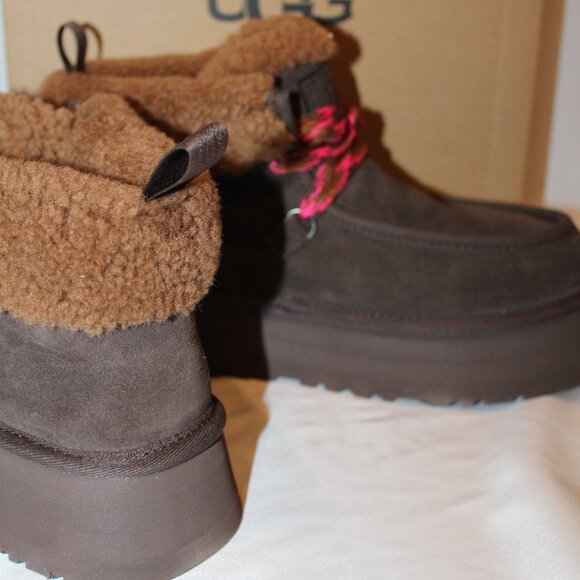 NIB UGG WOMEN'S FUNKARRA PLATFORM SUEDE SHEARLING LINED ANKLE BOOTS - Picture 6 of 7